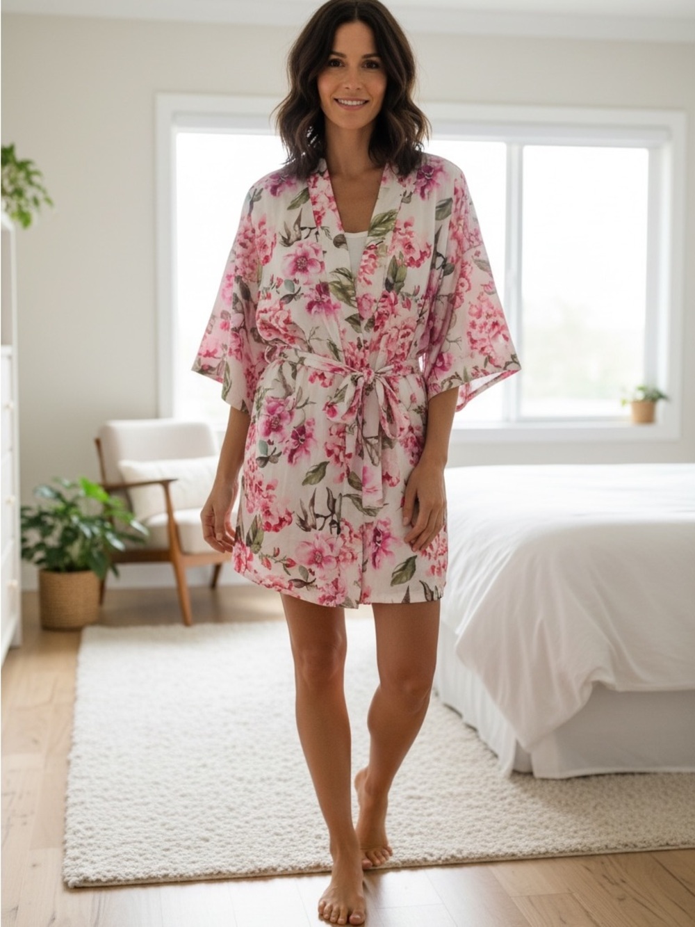 Show Me Your MuMu White and Pink Floral Short Kimono Robe